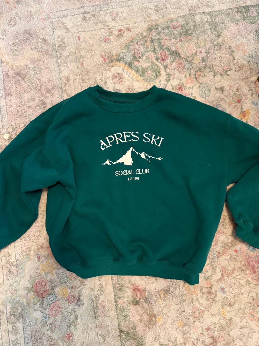 Princess Polly Forest Green 'Apres Ski' Graphic Crewneck